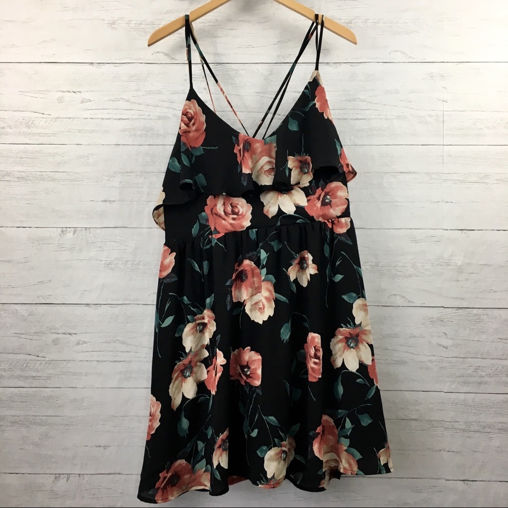 Xhilaration floral criss cross dress NWT - Picture 1 of 7